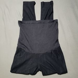 Maternity jeggings in soft black fabric